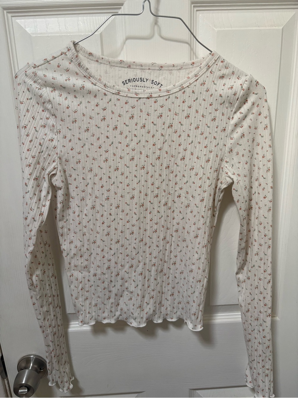 Aeropostale Cream Long-Sleeve Ribbed Top with Pink Floral Print